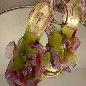 Dolce & Gabbana women’s high heels pair